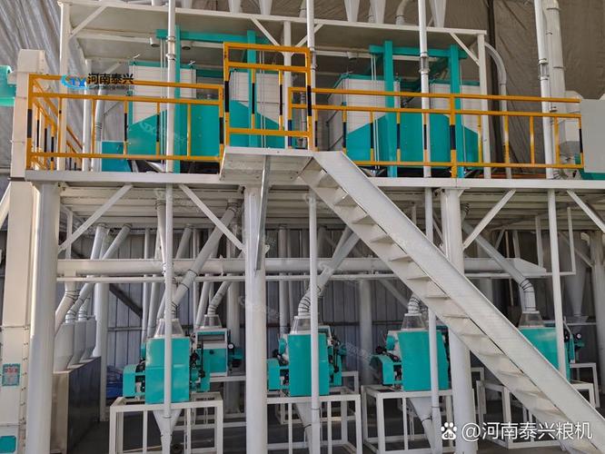 加工机械加工玉米的整个流程,包括生产控制,质量检测,工厂除尘等都